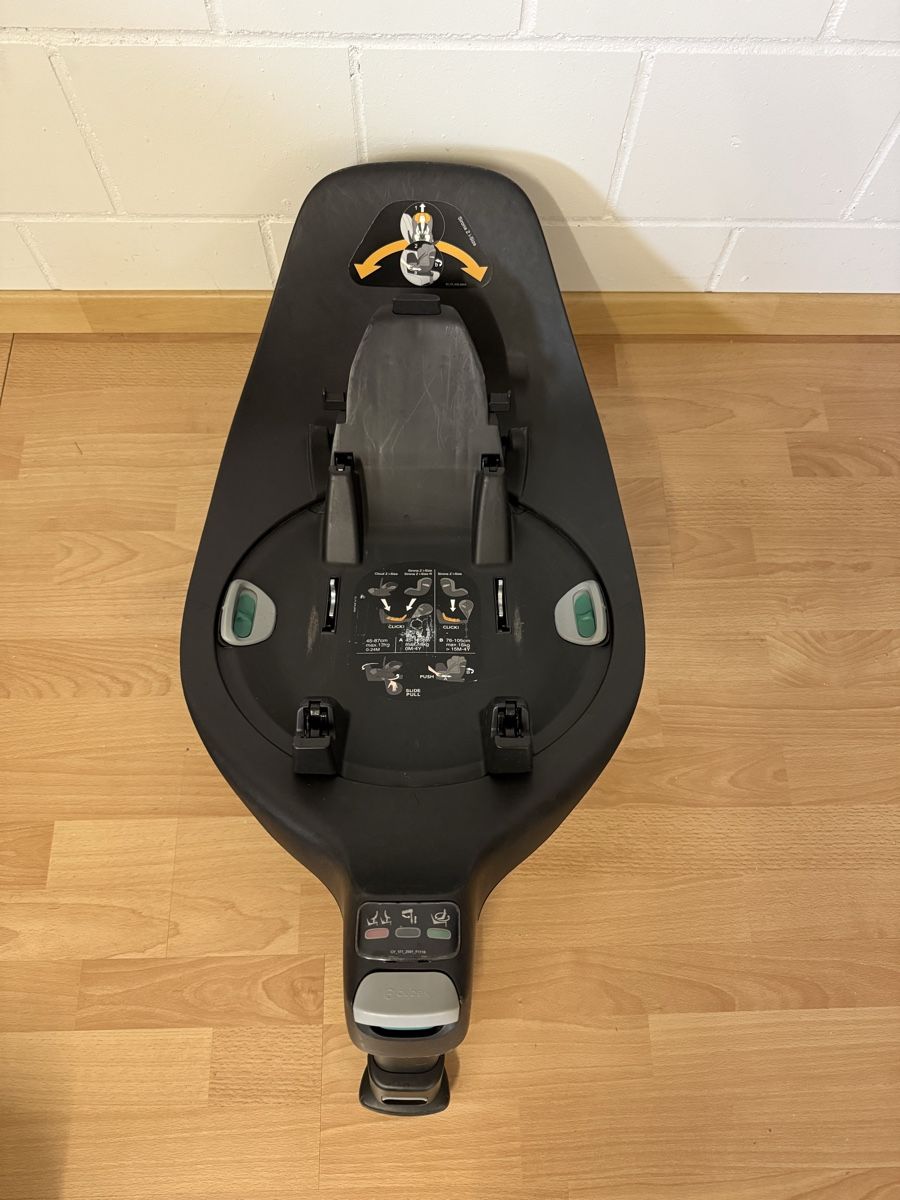 Cybex Seggiolini per auto: Cybex Babyschale Cloud Z i-Size mit Basisstation – Usato da Ipsach venduto da Ma_Nu24 3
