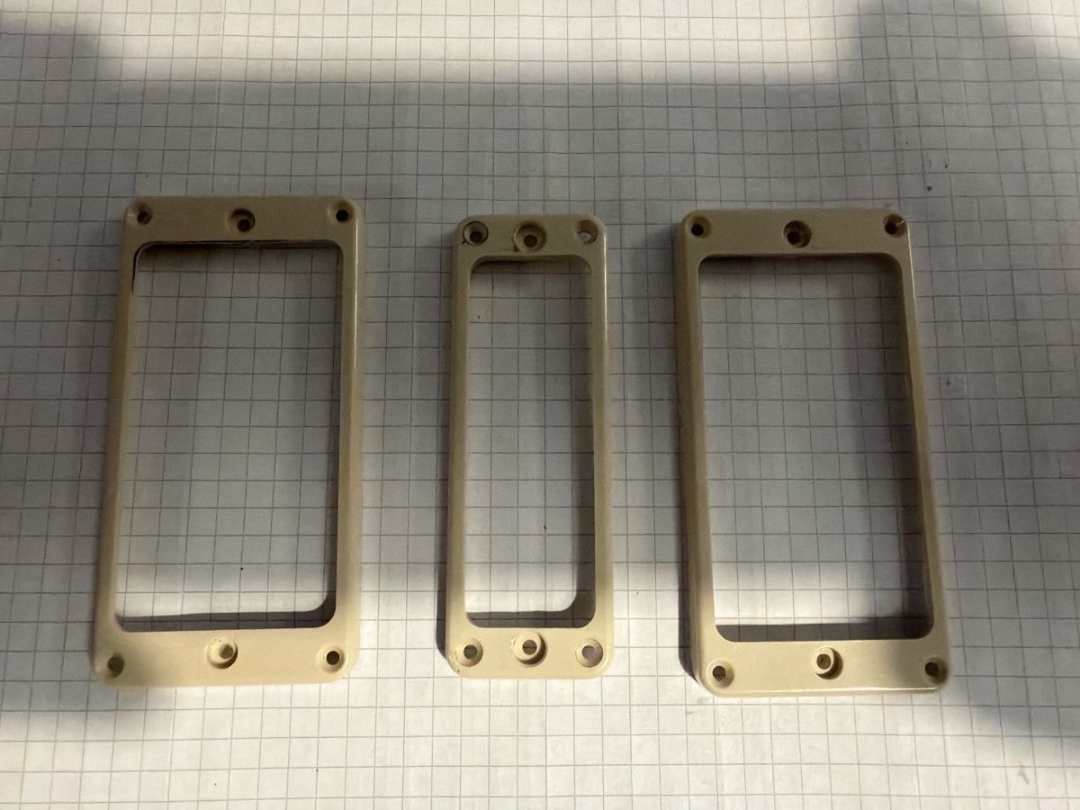 PRS Strumenti musicali: Prs Special Semi Hollow Pickup Cover – Usato da Stansstad venduto da isuguitar