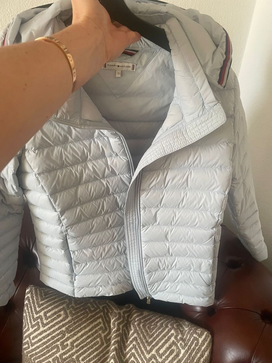 Tommy Hilfiger Giacche: Doudoune Tommy Hilfiger, Taille S, bleu clair, comme neuf – Nuovo (secondo la descrizione) da Versoix venduto da sne_zx2d 1