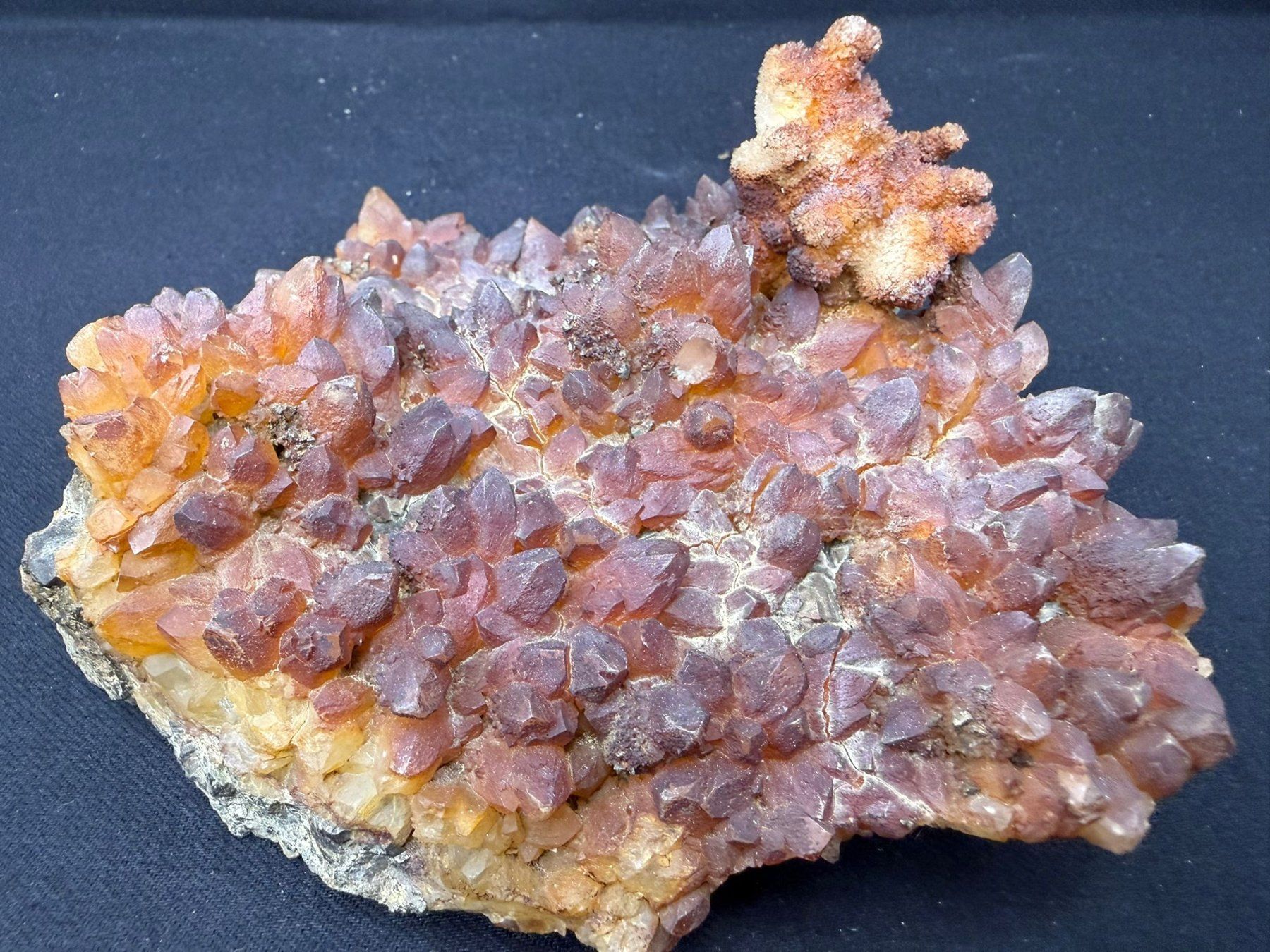 Minerali & Pietre curative: Bergkristall mit Limonit-Überzug – Usato da Schinznach Bad venduto da Demerald 4