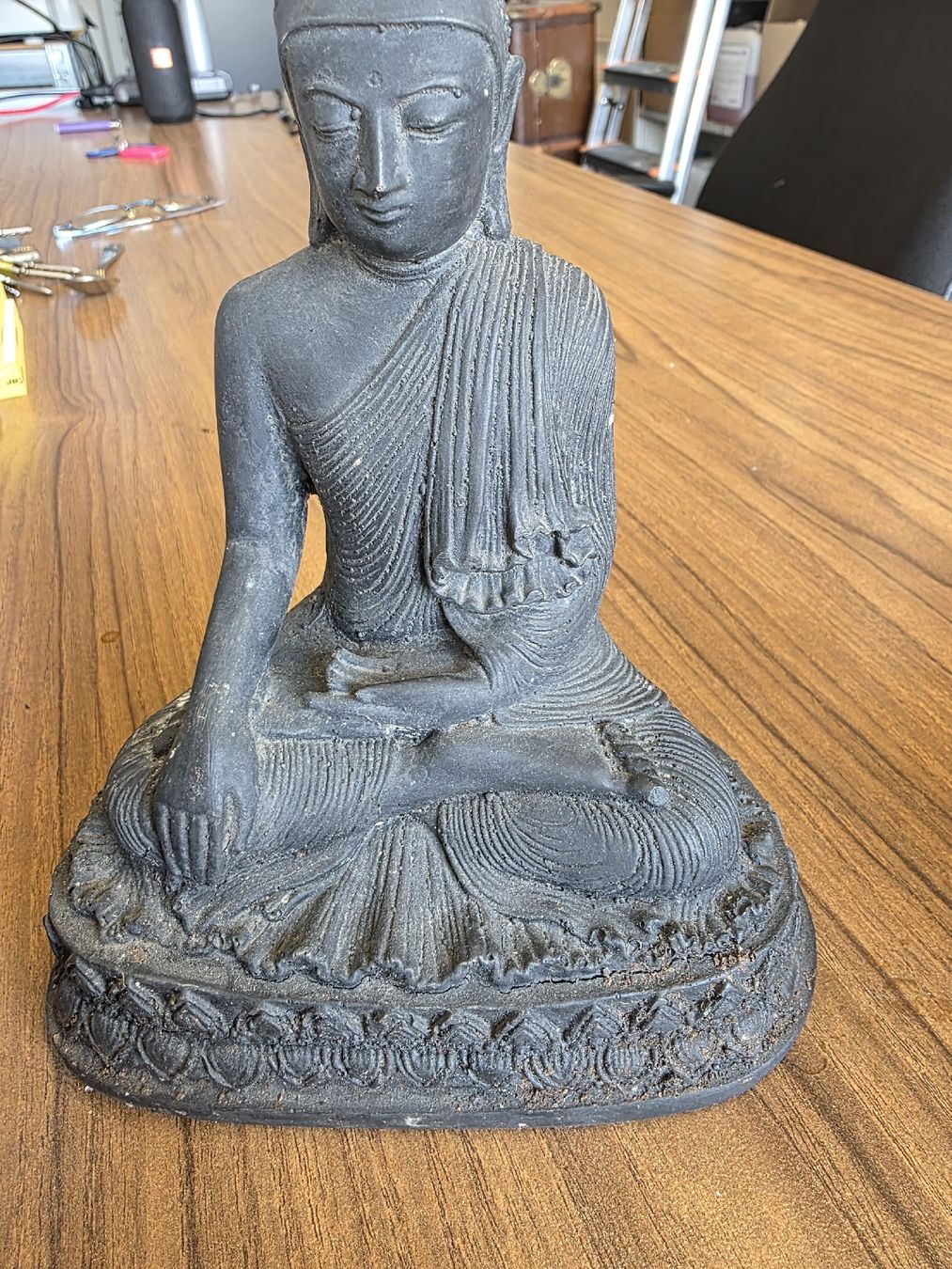 Statuette: Buddha Figur aus Stein – Usato da Kloten venduto da Valentina01