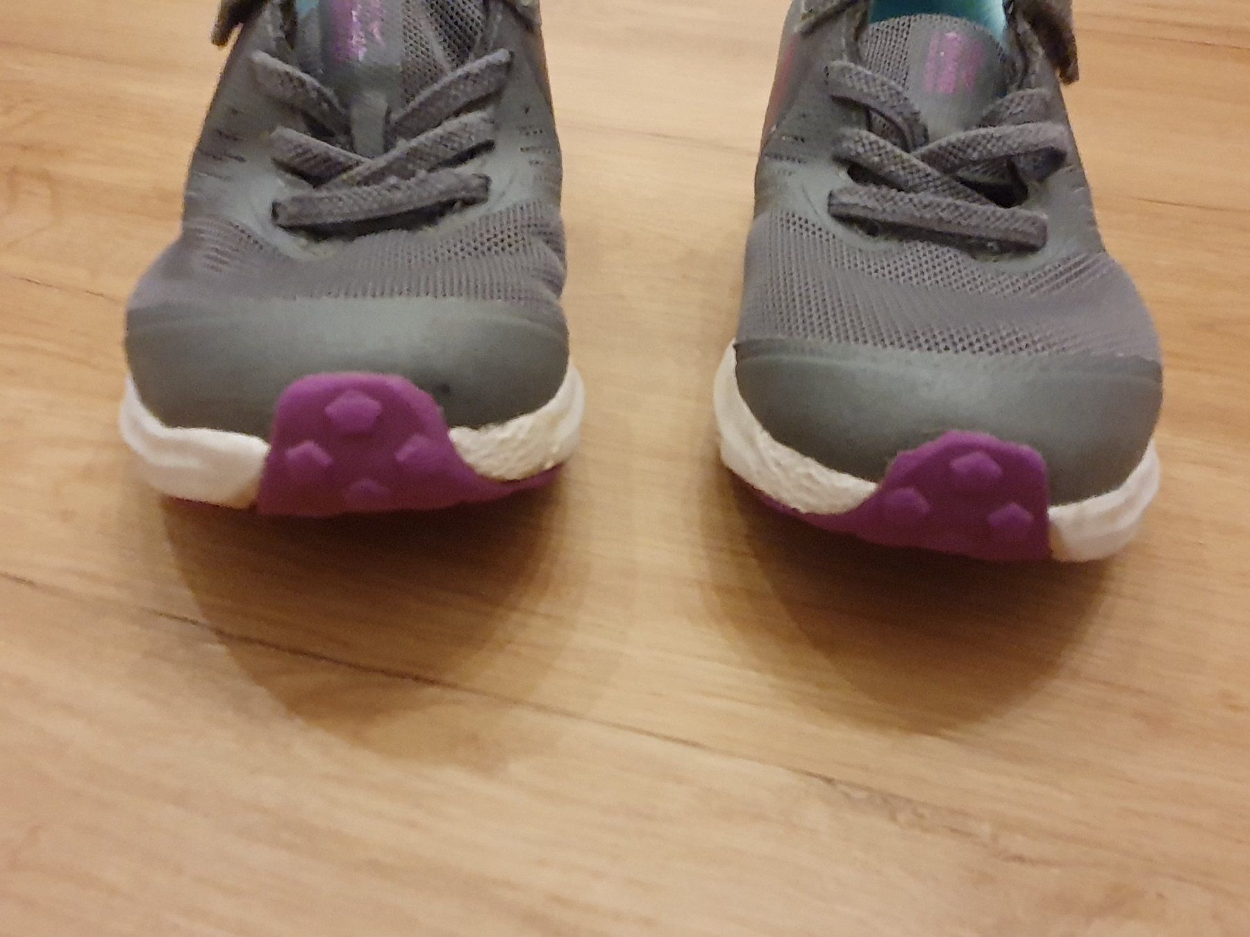 Nike Scarpe per ragazze: Nike Sneaker, Gr. 28 – Usato da Heinrichswil venduto da frankie19860 6