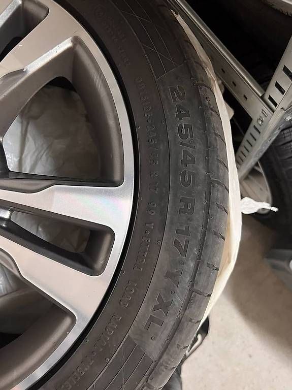 Pneus & Kompletträder: Jantes mercedes class E – Gebraucht aus Crans-Montana von iva_q8qt 1