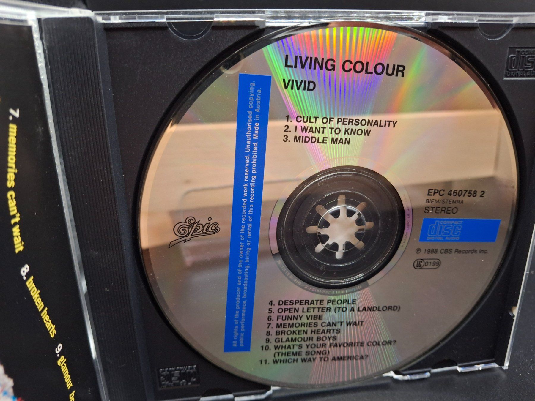 CD: Living Colour – Vivid – Usato da St.Gallen venduto da jalamusic 2