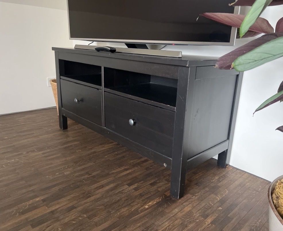 Ikea Meubles TV: Ikea TV Möbel – D'occasion à Zürich par DealHunter69 1