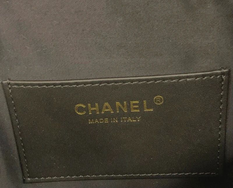 Chanel Sacs femmes: Chanel hobo 25 small wie neu – Neuf (Voir description) à Rüschlikon par megi 7