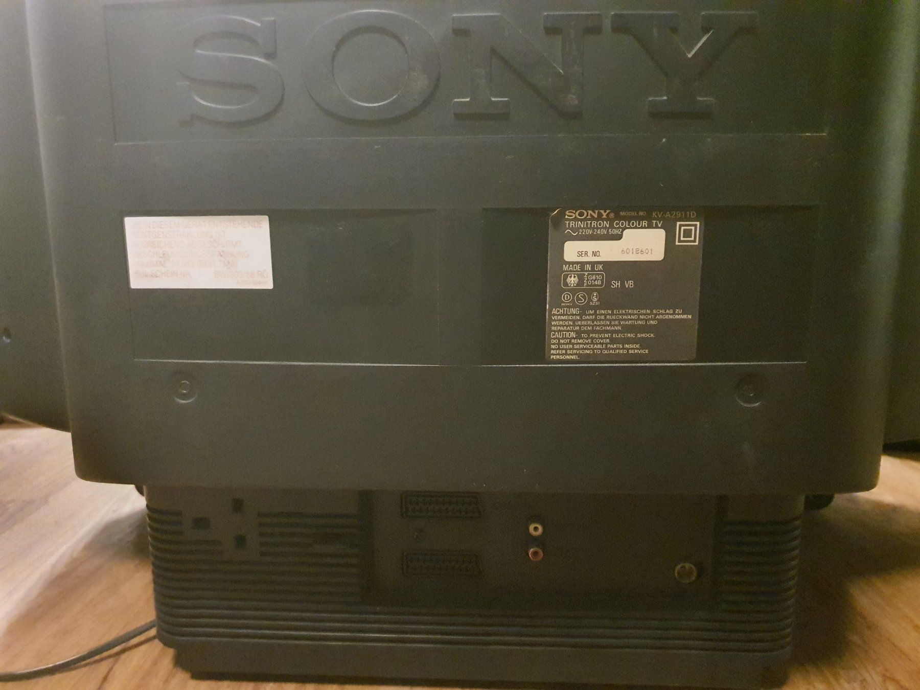 Sony Fernseher: SONY KV-A2911D Trinitron CRT TV – Gebraucht aus Bachenbülach von RGB-out 2