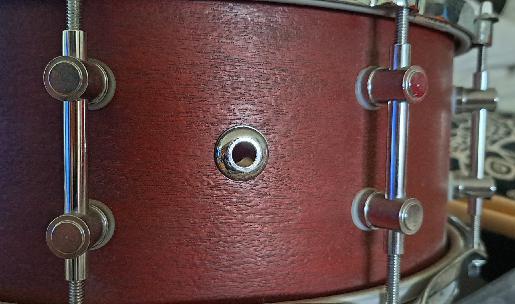 Strumenti musicali: Schalgzeug Snare Drum 14" Mahagoni mit Koffer und Sticks – Usato da Schlieren venduto da Rcaliforni 3
