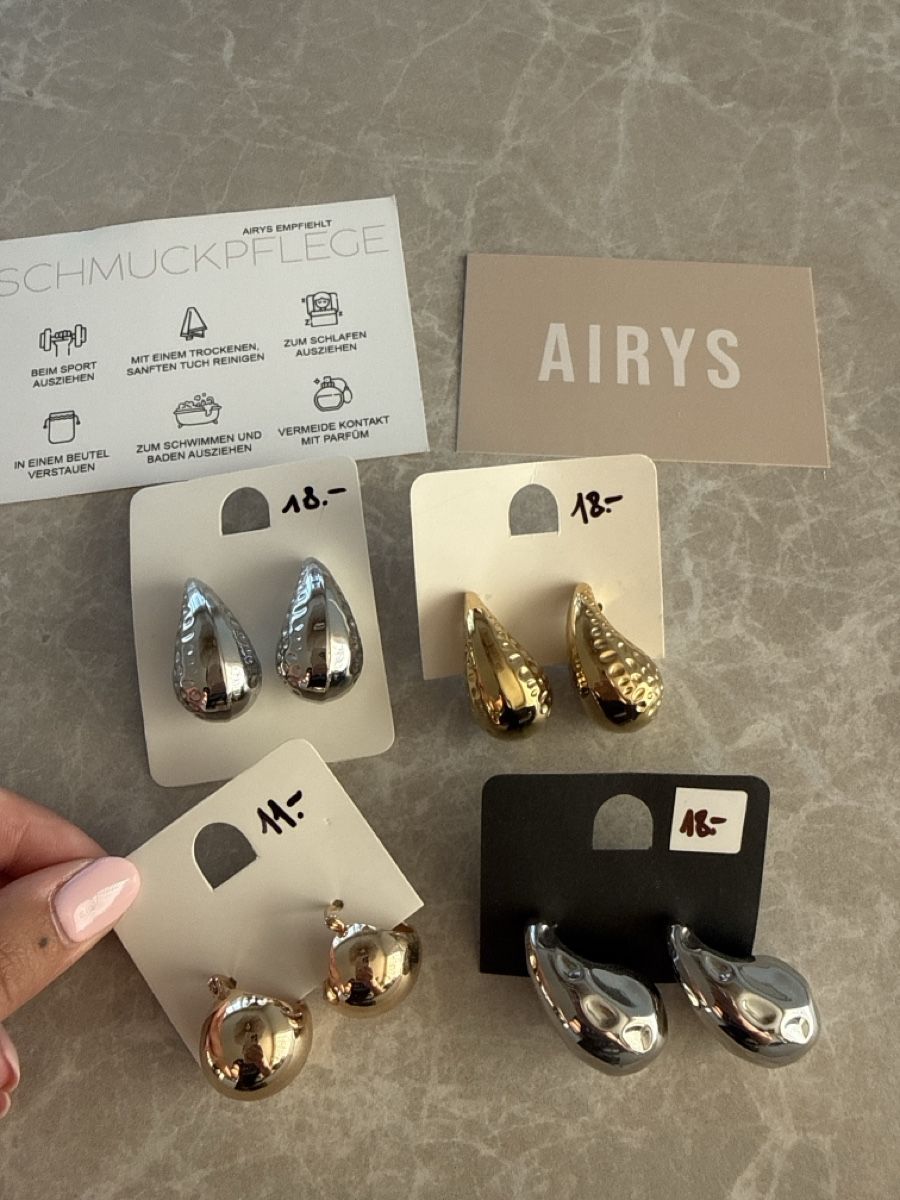 Orecchini pendenti & Orecchini a lobo: Ohrringe Set 4 Paar AIRYS  – Nuovo e nell'imballaggio originale da Adlikon b.Regensdf venduto da Sikkkkkki