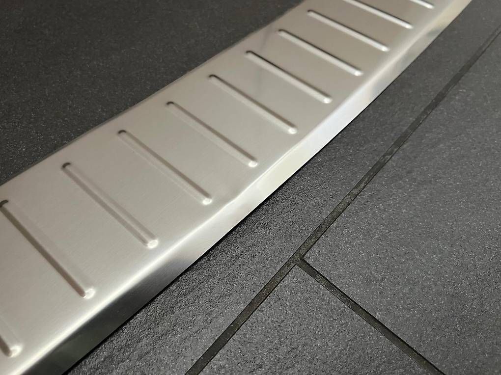 Volkswagen Accessori per altri veicoli: Ladekantenschutz original – Nuovo e nell'imballaggio originale da Thun venduto da dde_blr9 2