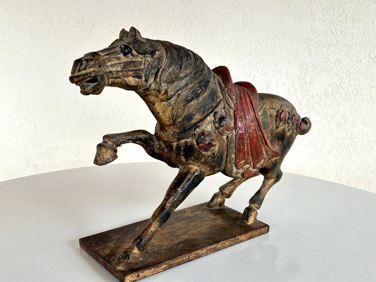 Skulpturen & Statuen: Antike Chinesische Holzpferd Skulptur – Gebraucht aus Zürich von juergarno 1