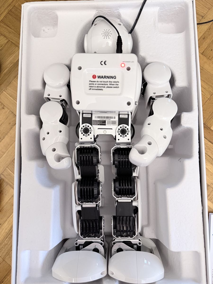 Giocattoli: Alpha UBTECH 1S ROBOTICS comme neuf dans la boîte – Usato da Vessy venduto da Filippe1 1