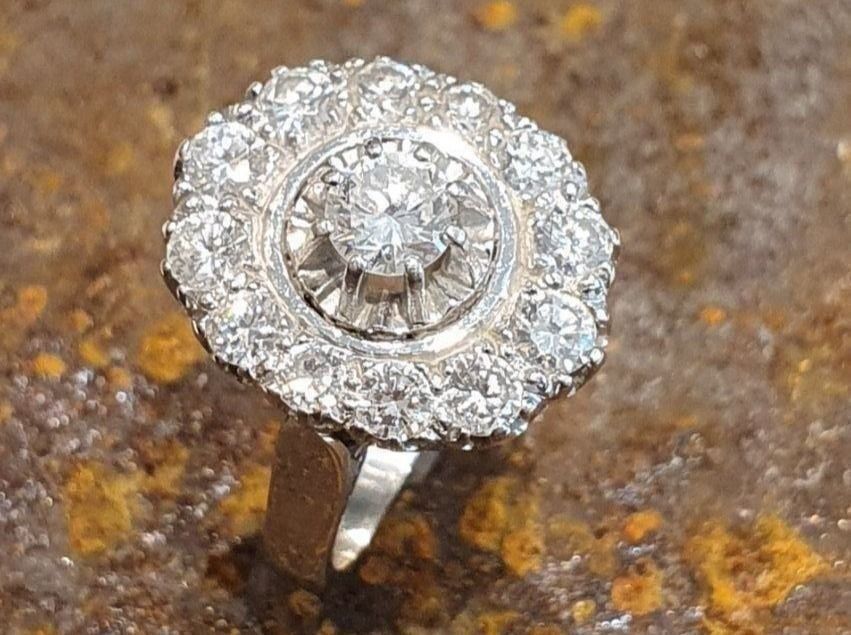Ringe: Brillant Entourage Weissgold -Traum Ring – Neu (gemäss Beschreibung) aus Unterägeri von Altgoldschmuck 9