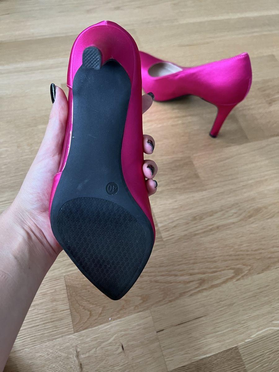 Damenschuhe: Catwalk Pink Size 40 satin finish – Gebraucht aus Les Acacias von yul_bhw8 3