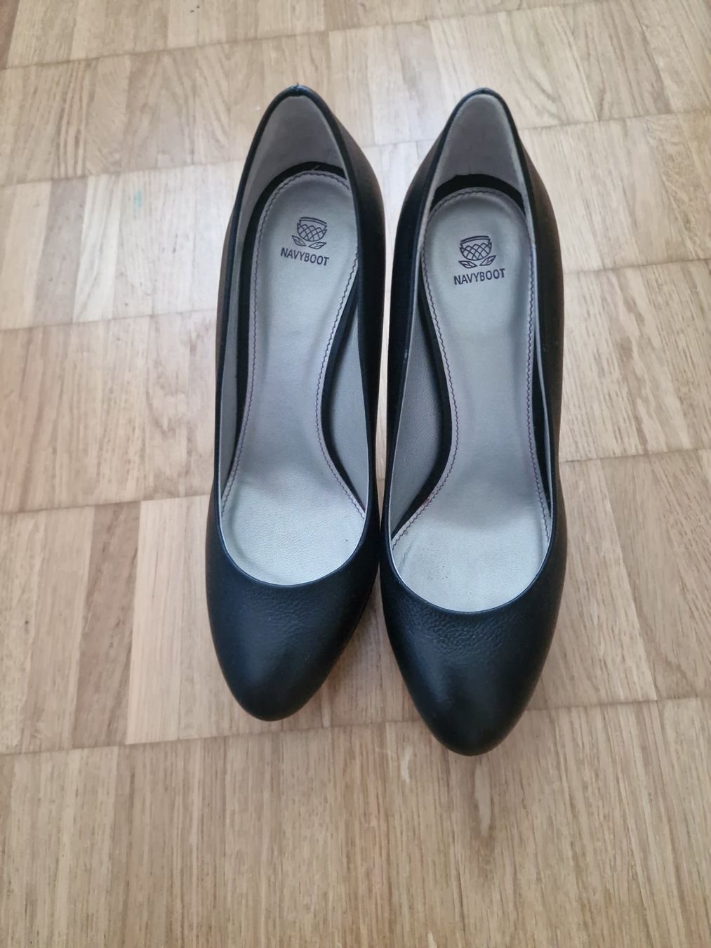 Navyboot Scarpe da donna: Neue NAVYBOOT Schuhe gr.37 – Usato da Langendorf venduto da Ariyan01