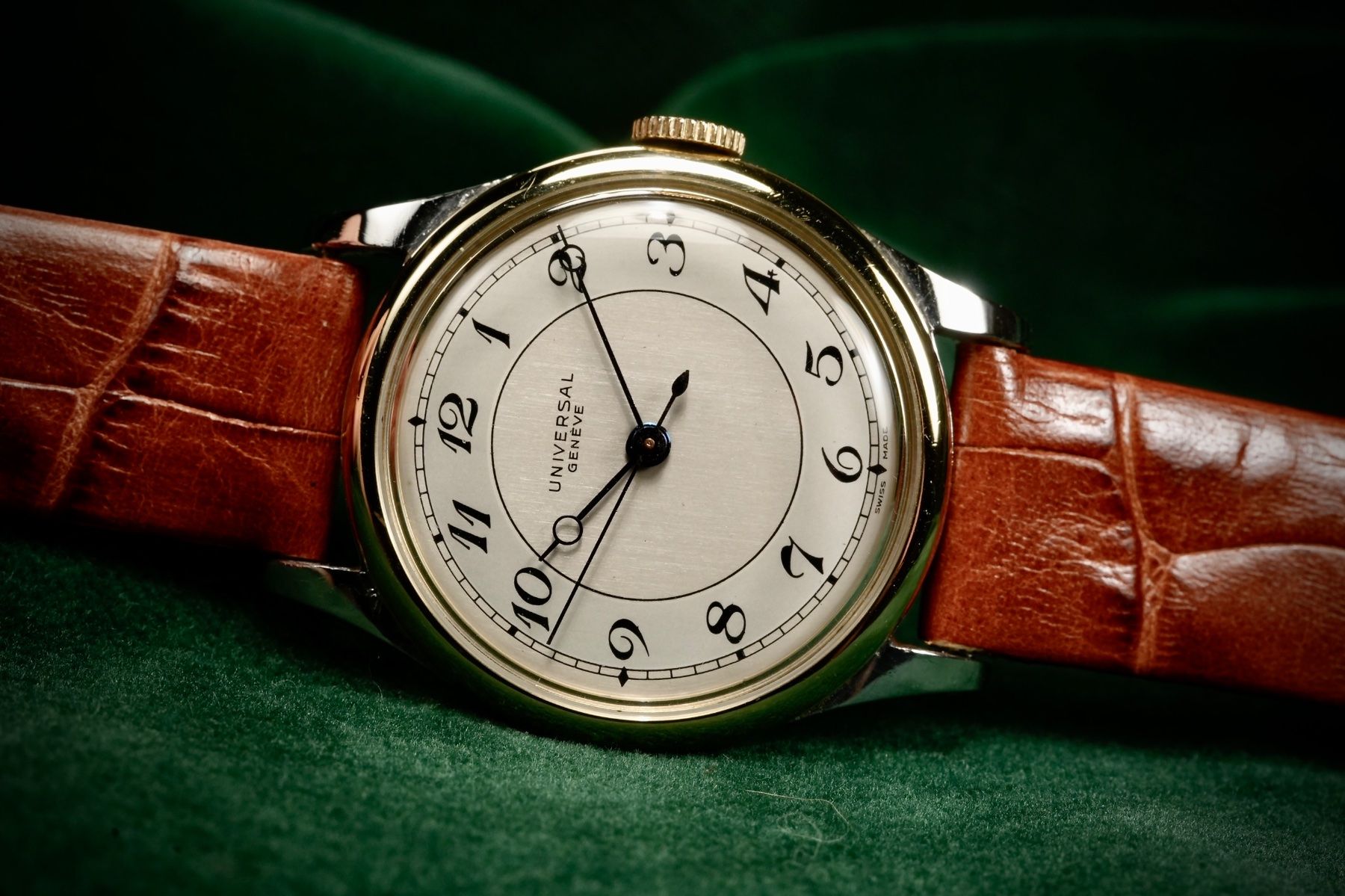 Universal Genève Orologi: Universal Geneve -  Breguet Numerals 1945 Ref. 20733 ST&G – Usato da Morcote venduto da chronoservice