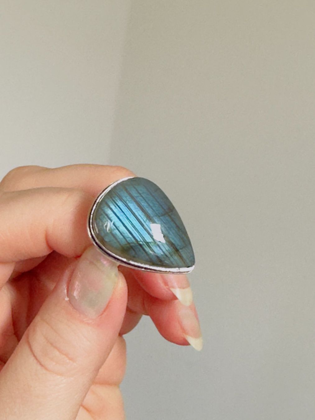 Anelli: Labradorite Gemstone Ethnic Handmade Ring 55mm – Nuovo e nell'imballaggio originale da Genève venduto da AGBERG
