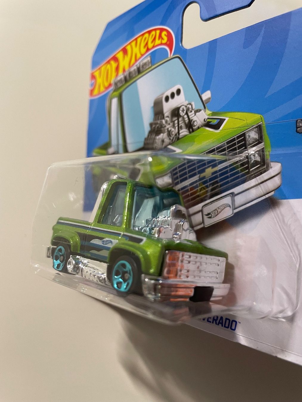 Hot Wheels Modellini d'auto: Hotwheels Toon‘d 83 Chevy Silverado – Nuovo e nell'imballaggio originale da Sutz venduto da mtechcab 1