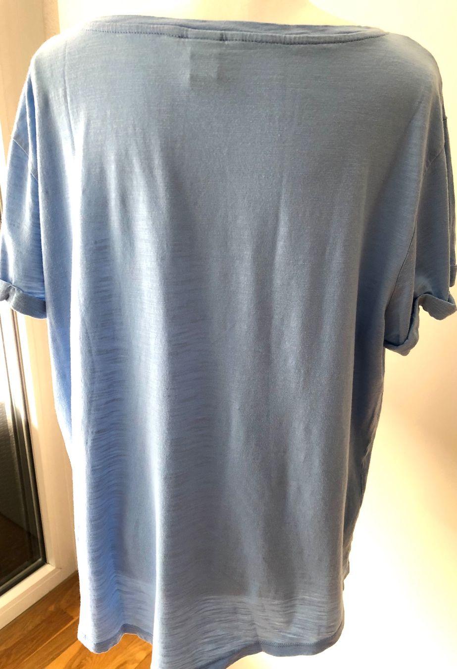 H&M T-Shirts: T-Shirt H&M blau Gr. L – Gebraucht aus Wallisellen von watcher01 1