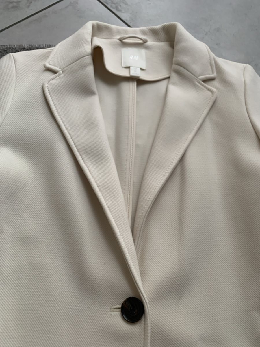 H&M Mäntel: H&M xs eleg Mantel hellbeige/ – Gebraucht aus Bad Zurzach von Cuore34 1