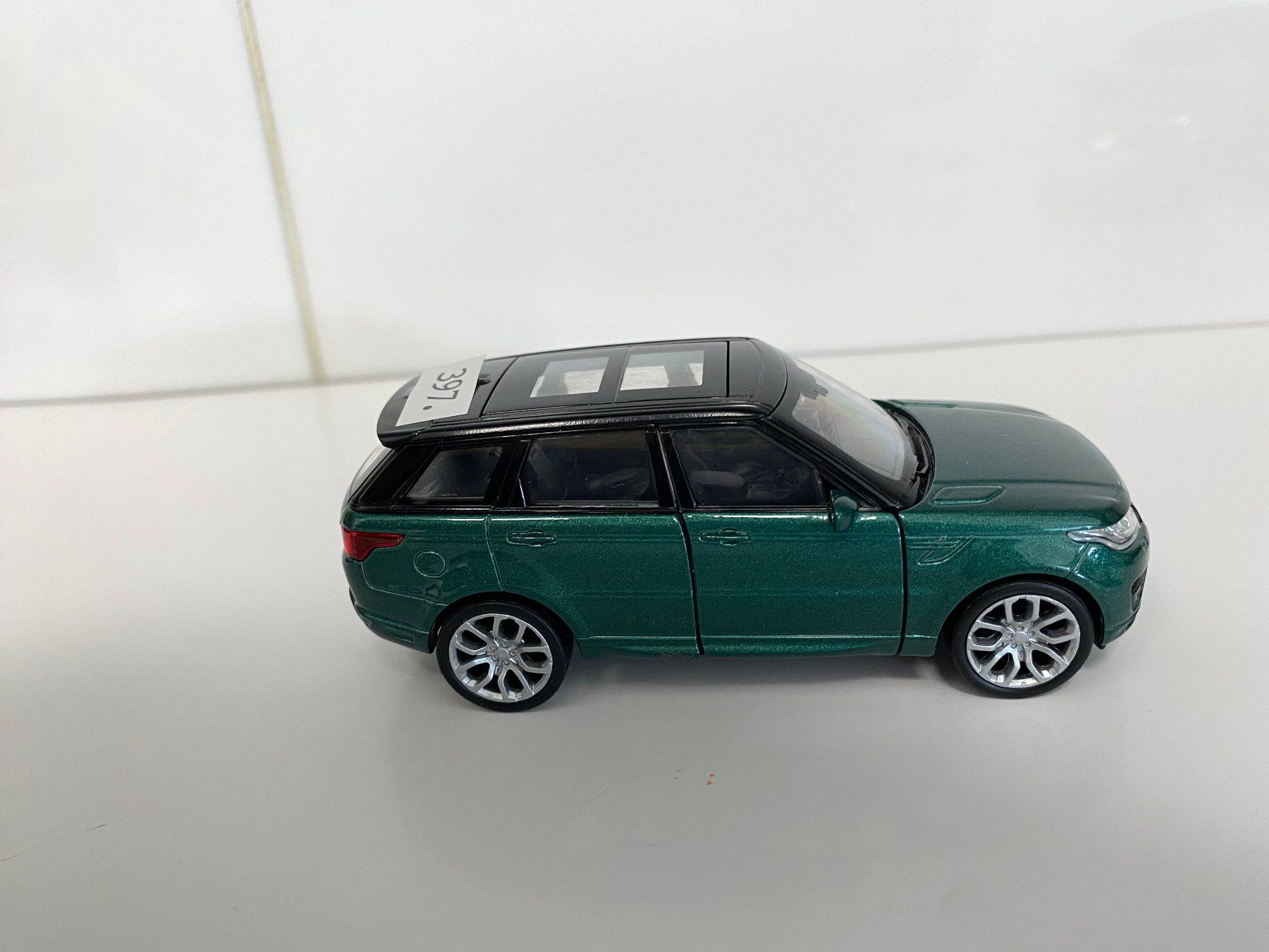 Land Rover Modellini d'auto: Range Rover Sport Welly 1:32 396 – Usato da Stäfa venduto da thebrand 4