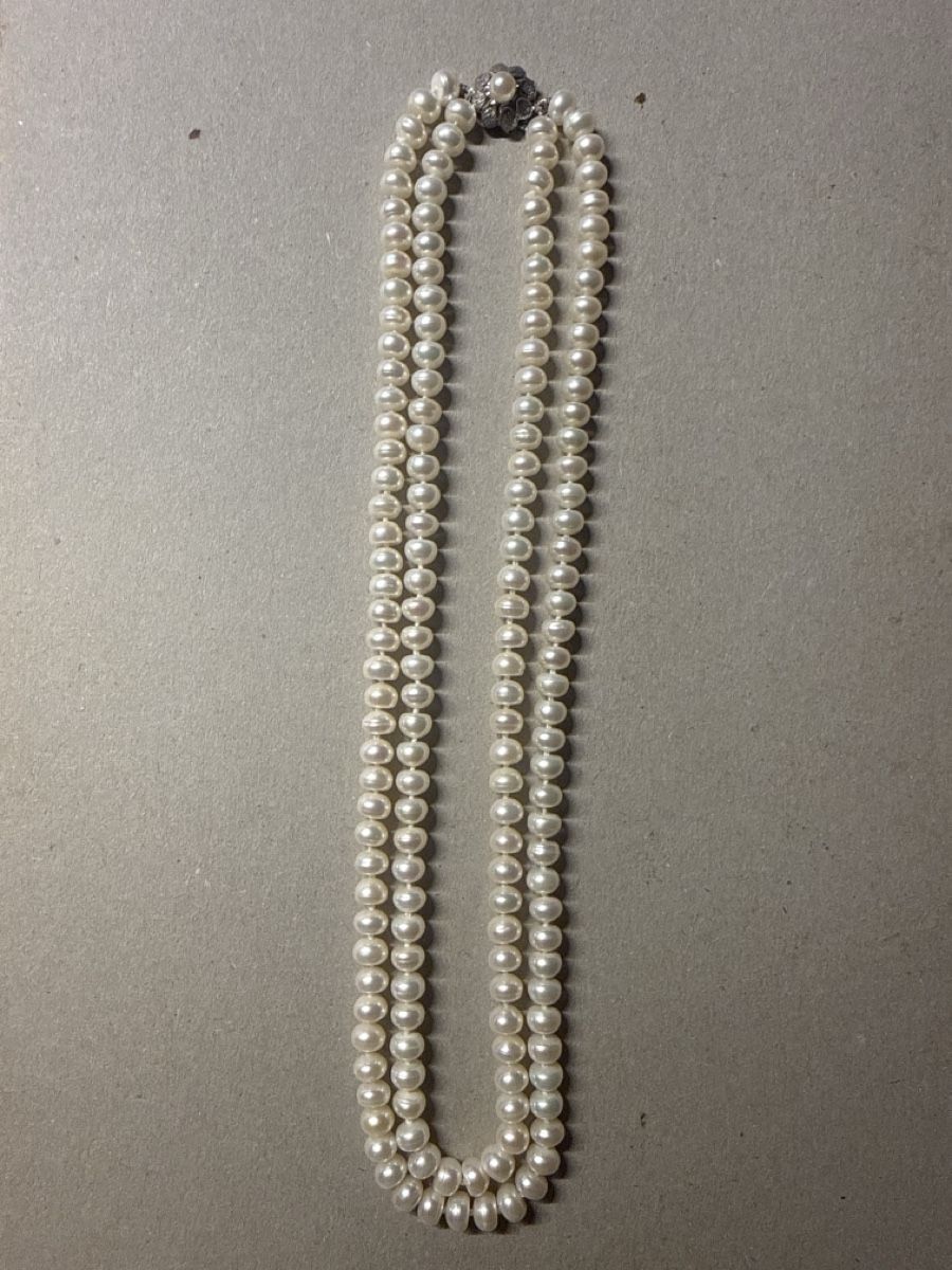 Perle (finte): Collier de perles fines, double rang – Nuovo (secondo la descrizione) da Montreux venduto da kingfisherbeach