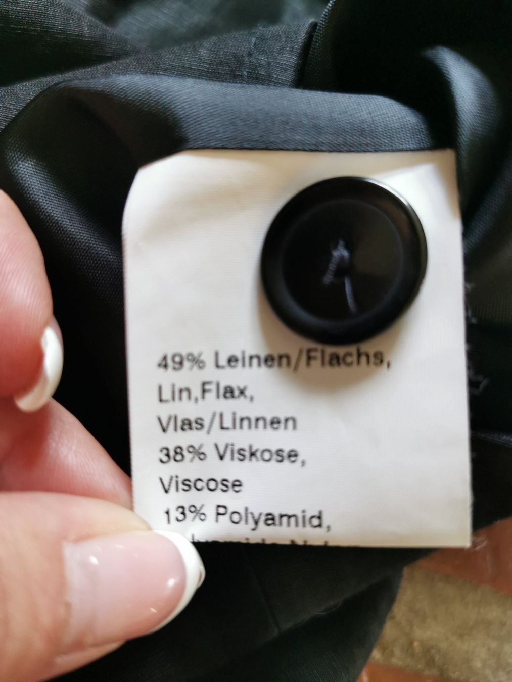Giacche: Schild; schwarzer Blazer (leicht glänzend) Gr. 34 – Usato da Boniswil venduto da Totomat-Lady 4