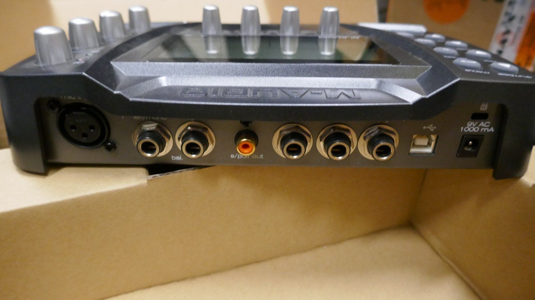 M-Audio Strumenti musicali: M-Audio Blackbox Guitar Performance Recording System – Nuovo (secondo la descrizione) da Wenslingen venduto da FairlightCMI 4