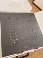 Qlocktwo 45x45 Metamorphite Neu