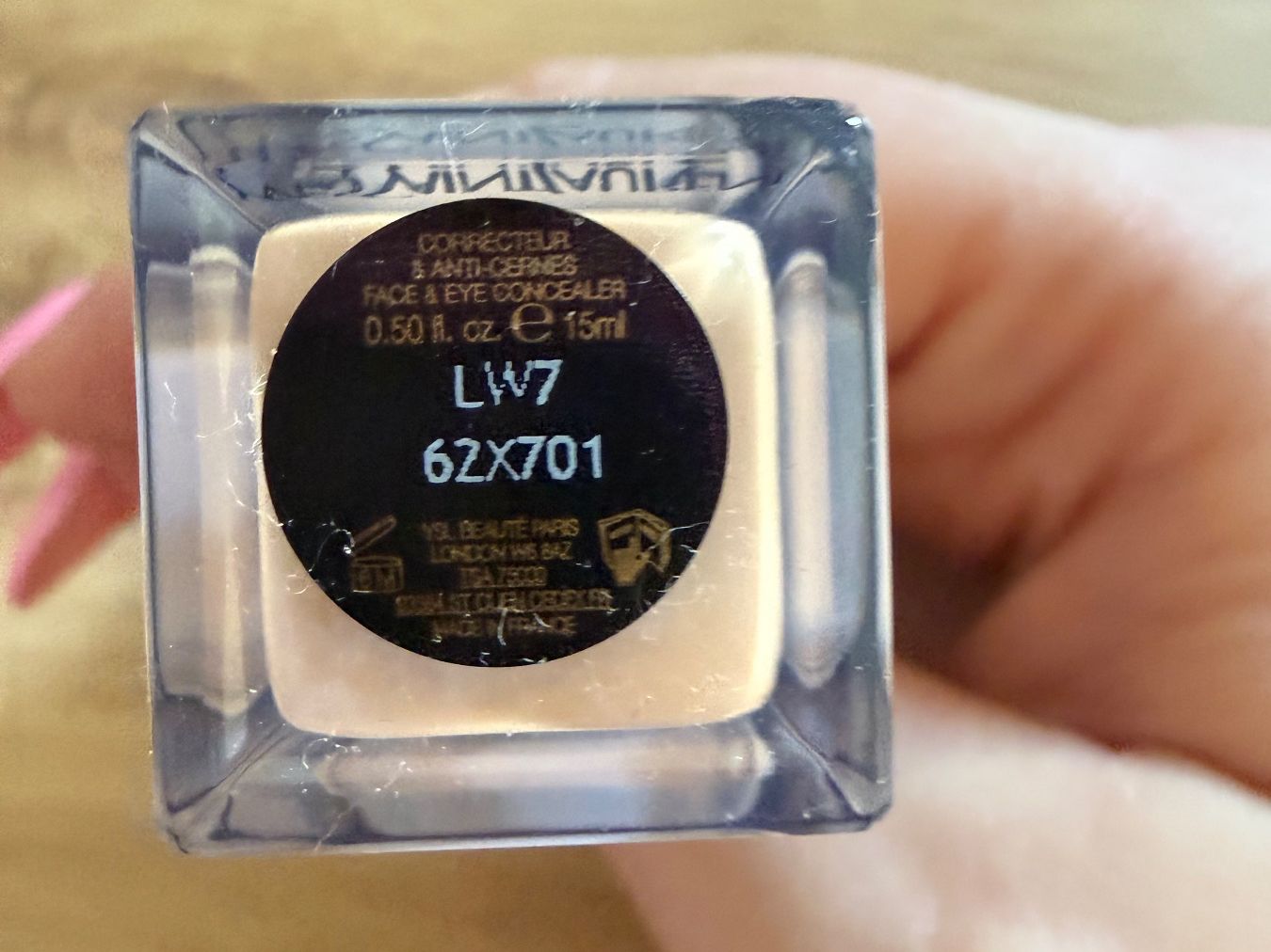 Make-up: YSL All Hours Concelar LW7 – Nuovo (secondo la descrizione) da Willisau venduto da dor_xp9g 1
