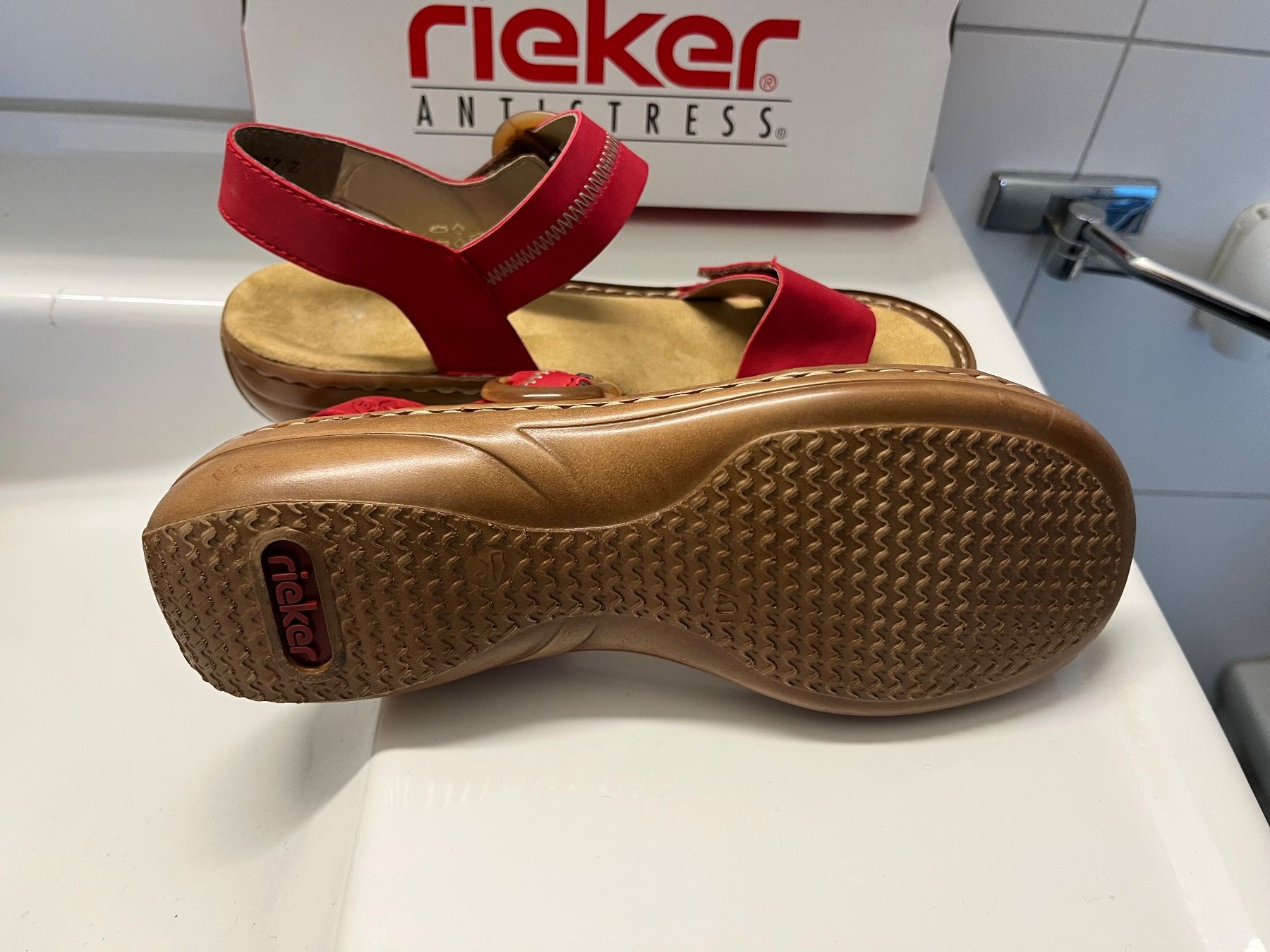 Rieker Damenschuhe: Rieker Sandalen Gr. 40 – Neu und originalverpackt aus Birmenstorf AG von BMW.M5 3