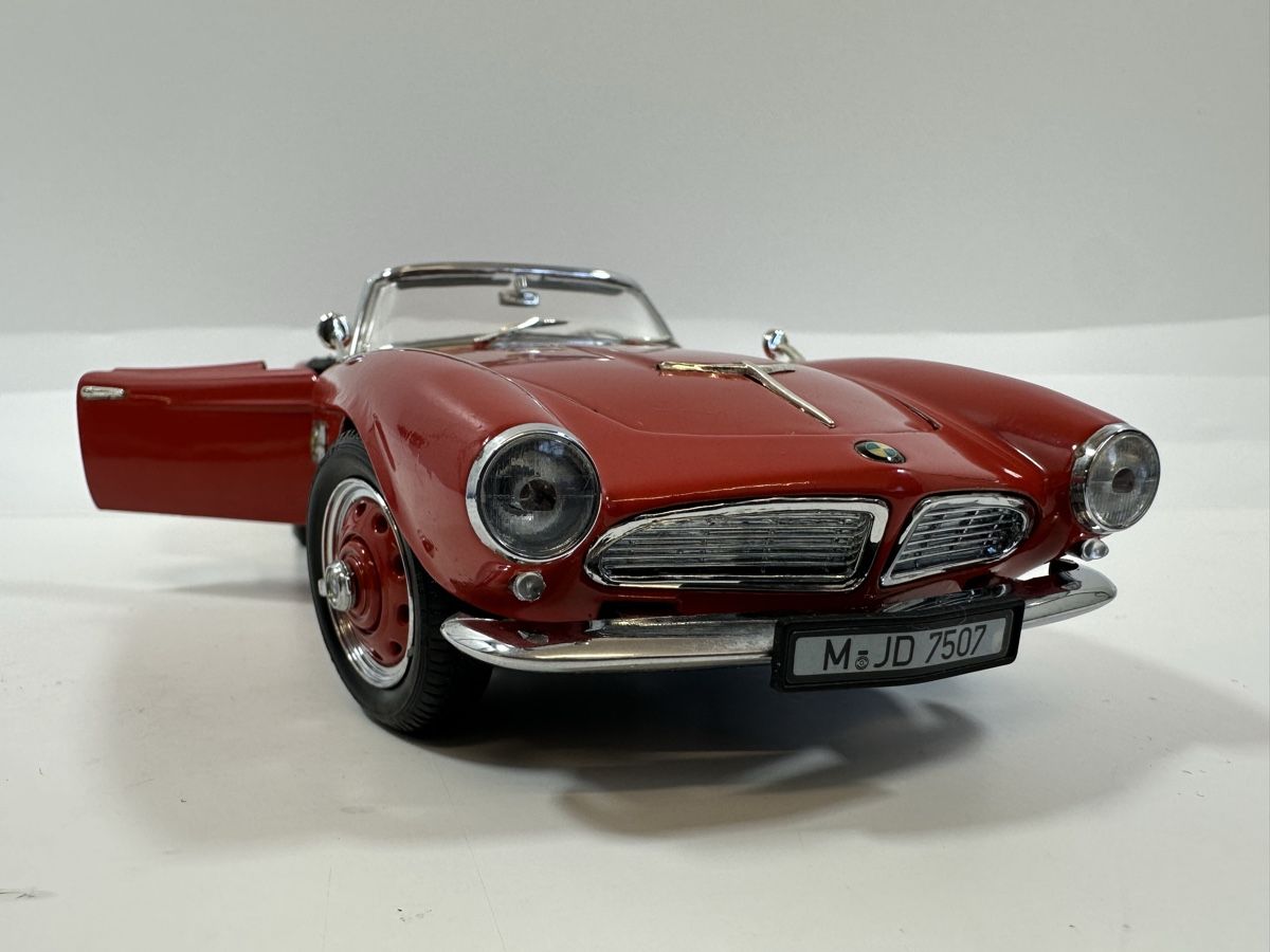 Revell Modellini d'auto: BMW 507 Cabriolet 1:18, rot, REVELL – Usato da Zofingen venduto da rf9_x2xt 9
