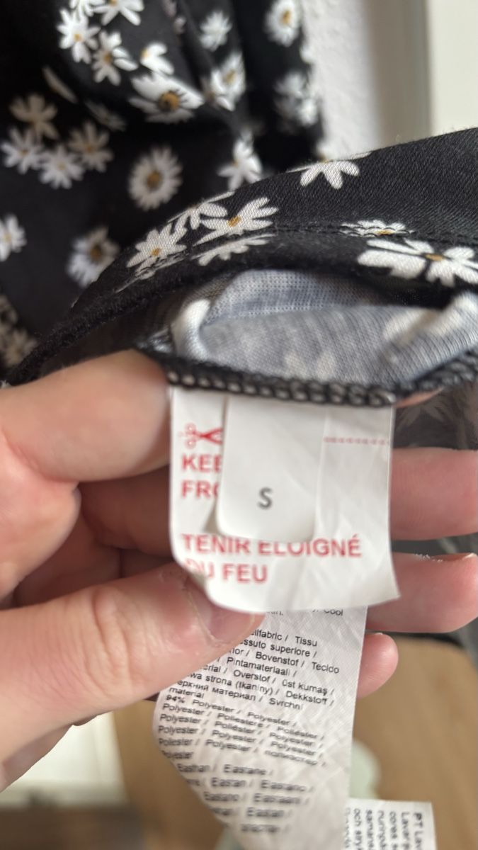 Vestiti: Schönes Sommerkleid mit Blumen – Nuovo (secondo la descrizione) da Roggwil BE venduto da R.. 2