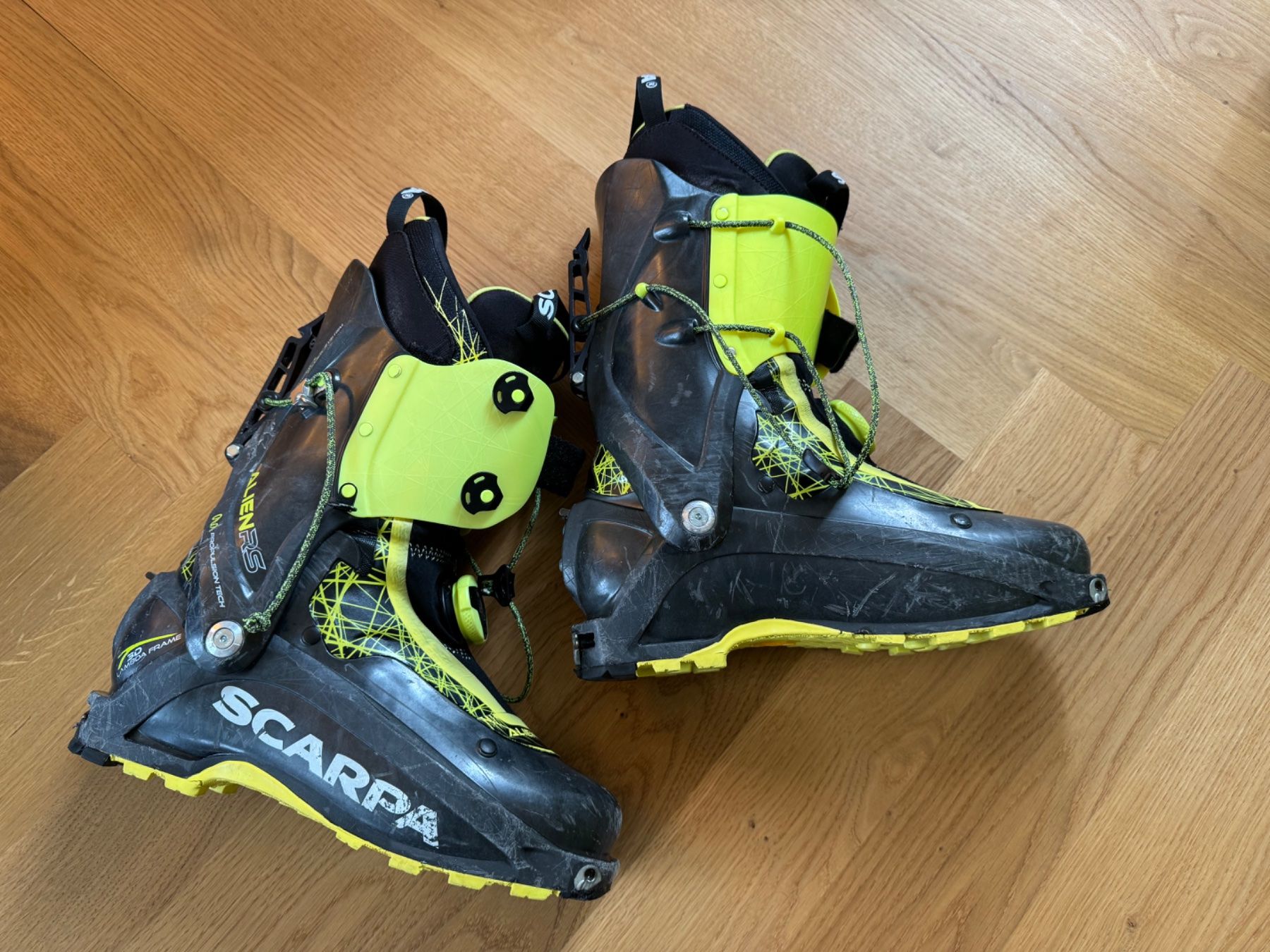 Scarpa Herrenschuhe: Skischuhe Scarpa Alien RS Gr. 27 – Gebraucht aus Oetwil am See von