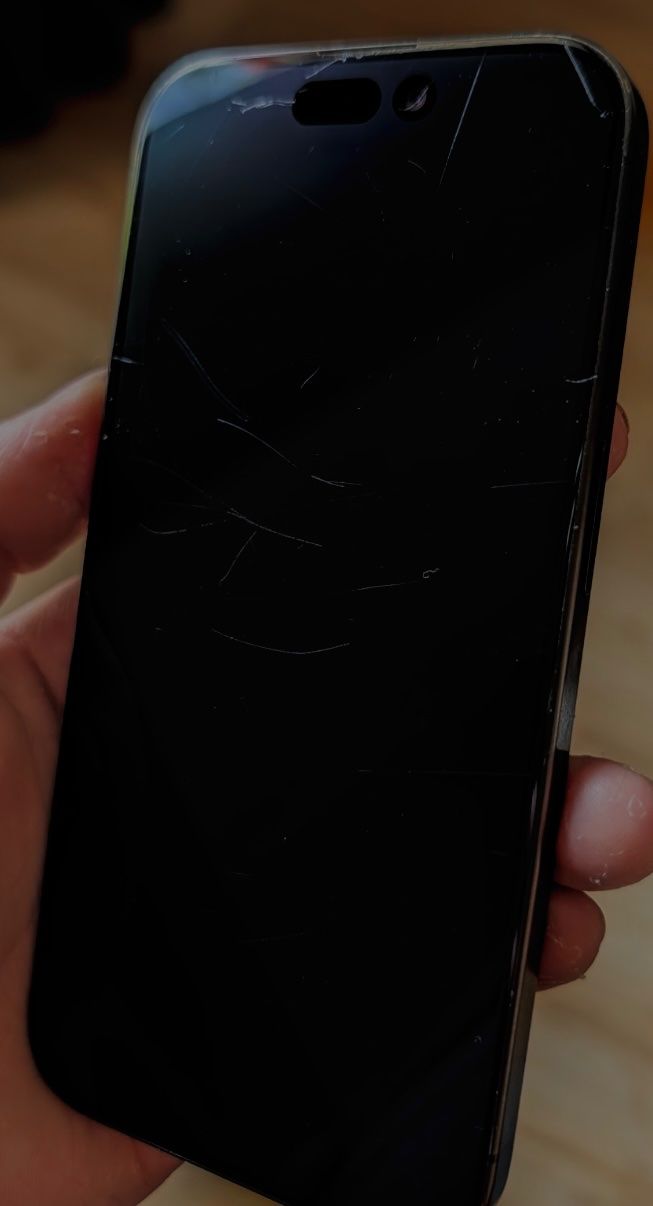 Apple Handys / Smartphones: Iphone 15 Pro – Gebraucht aus Schaffhausen von BorisMell33 6