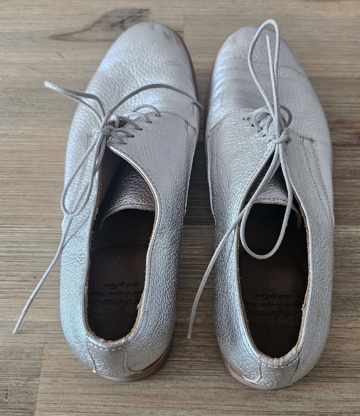 Damenschuhe: Silberne Schuhe, Grösse 39 von Cordwainer – Gebraucht aus Basel von Allerlei-Basel 1