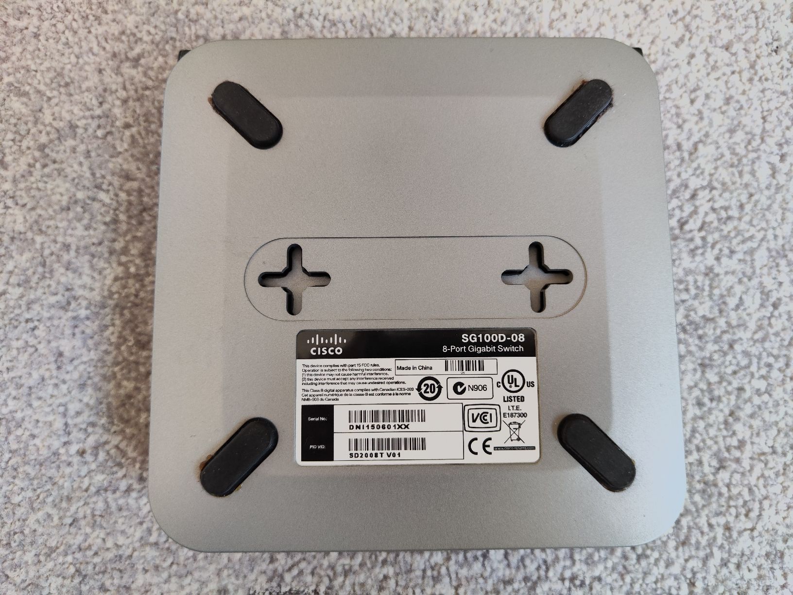 Cisco Hub & Switch: Cisco 8-Port Switch SG 100D-08 – Usato da Neftenbach venduto da Froeschl1 6
