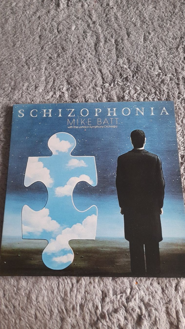 Dischi in vinile: MIKE BATT  SCHIZOPHONIA    LP    VINYL – Usato da Wetzikon ZH venduto da Ramones01