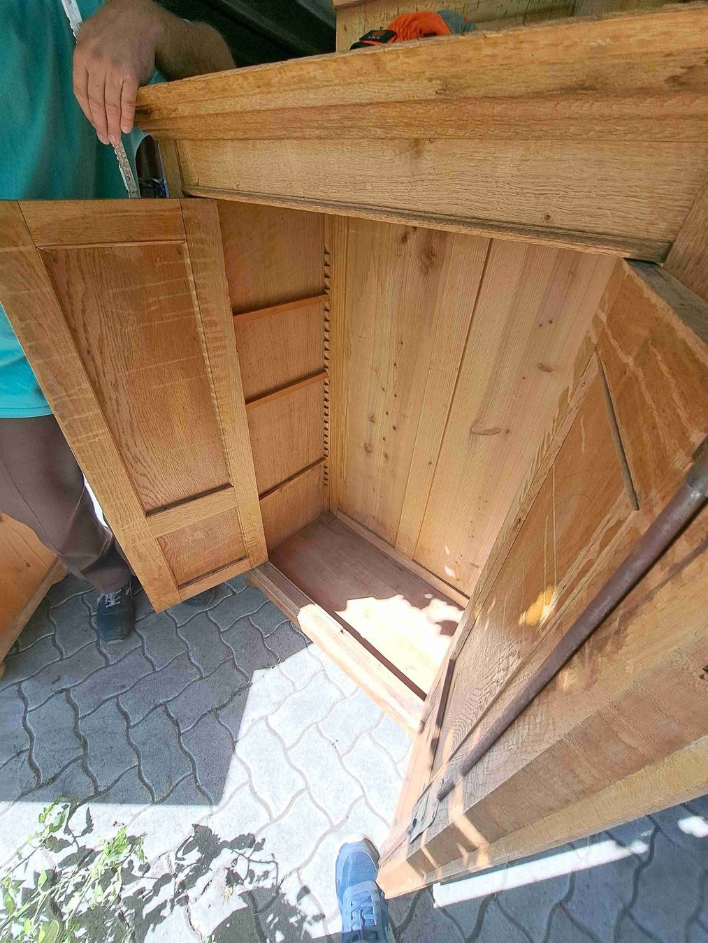 Schränke: Robustes Eichenschränkli – Gebraucht aus Wolfhausen von gaston-x 2