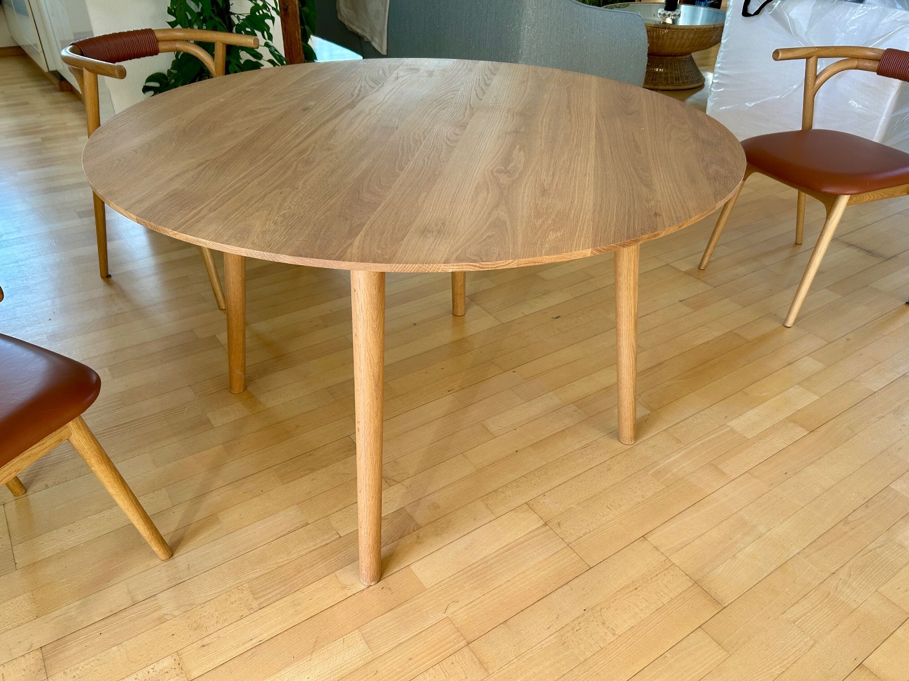 &Tradition Tische: &Tradition In Between SK4 Solid Oiled Oak Dining Table 120cm – Gebraucht aus Rheinfelden von lit_b27n 3