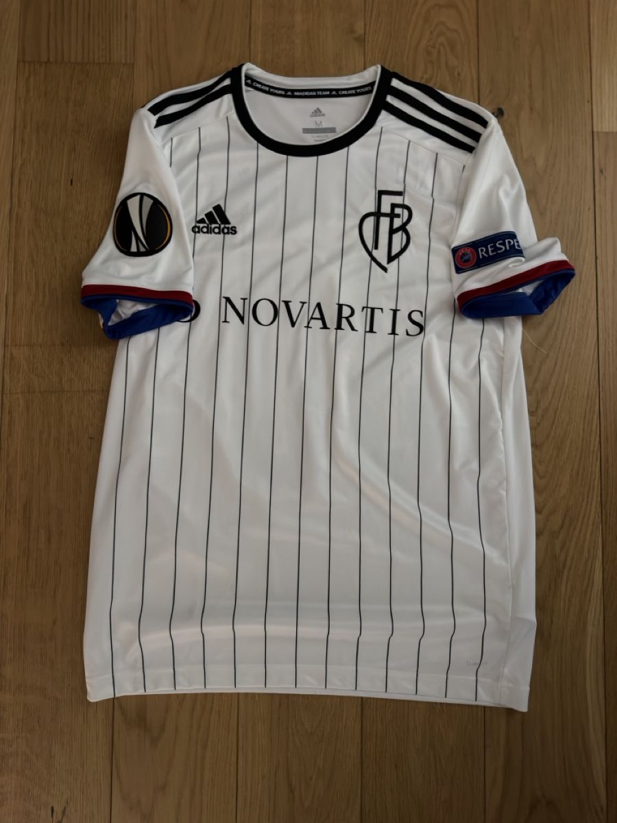 Adidas Canottiere & Pantaloni: Matchworn FC Basel – Usato da Chur venduto da Cdk1