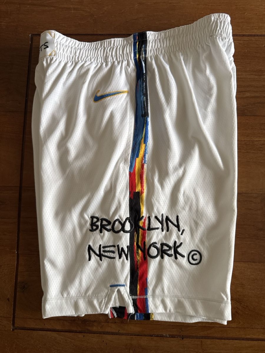 Nike Pantalons: NBA NETS Shorts m – D'occasion à Zollikon par rose59 1