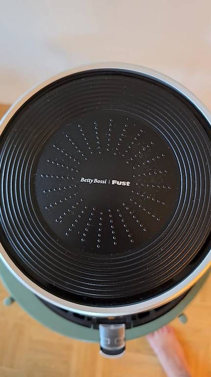Appareils de cuisine: Betty Bossy Airfryer 2.5l – D'occasion à Arlesheim par schoop. 1
