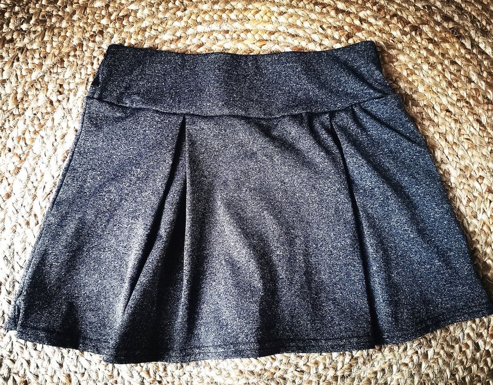 SENSERISE Damen Tenniskleid Mit Integrierten Shorts – Minikleid Mit Taschen, Schwarz, Aus Polyester/Spandex