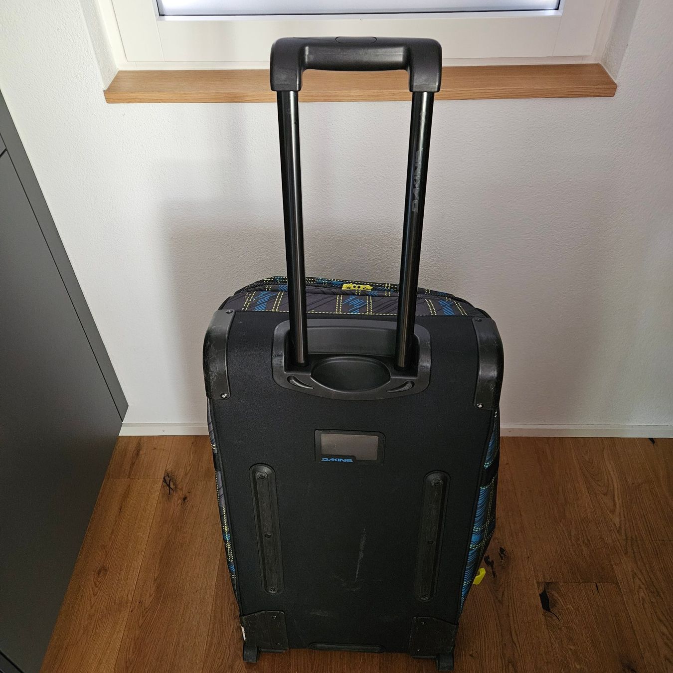 Dakine Valises de voyage: Rollkoffer Dakine – D'occasion à Rafz par Buchwerkstatt 5