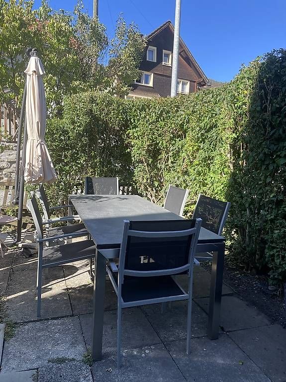 Set de table et chaises: Gartentisch mit 6 Stühlen – D'occasion à Rebstein par nem_hq6q