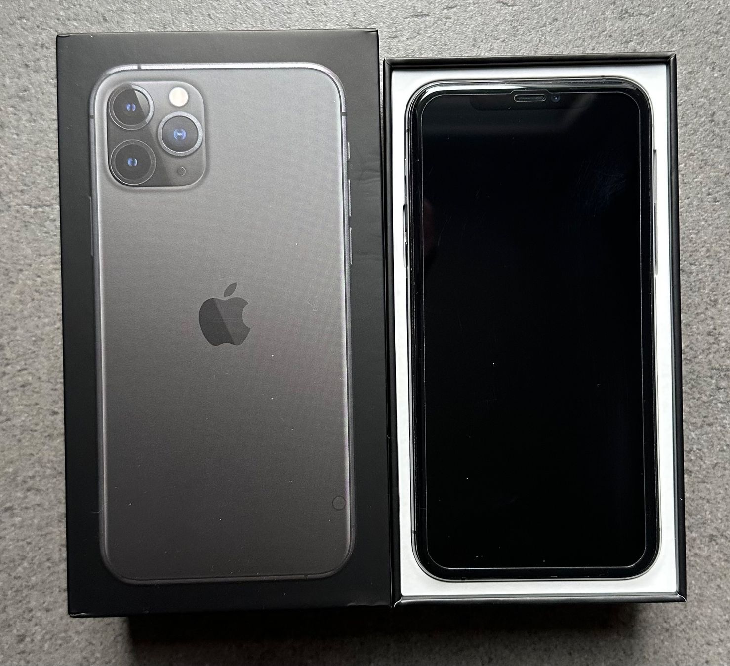 Apple Telefoni cellulari / Smartphones: Handy Apple iPhone 11 Pro space Gray – Usato da Dietikon venduto da chakues