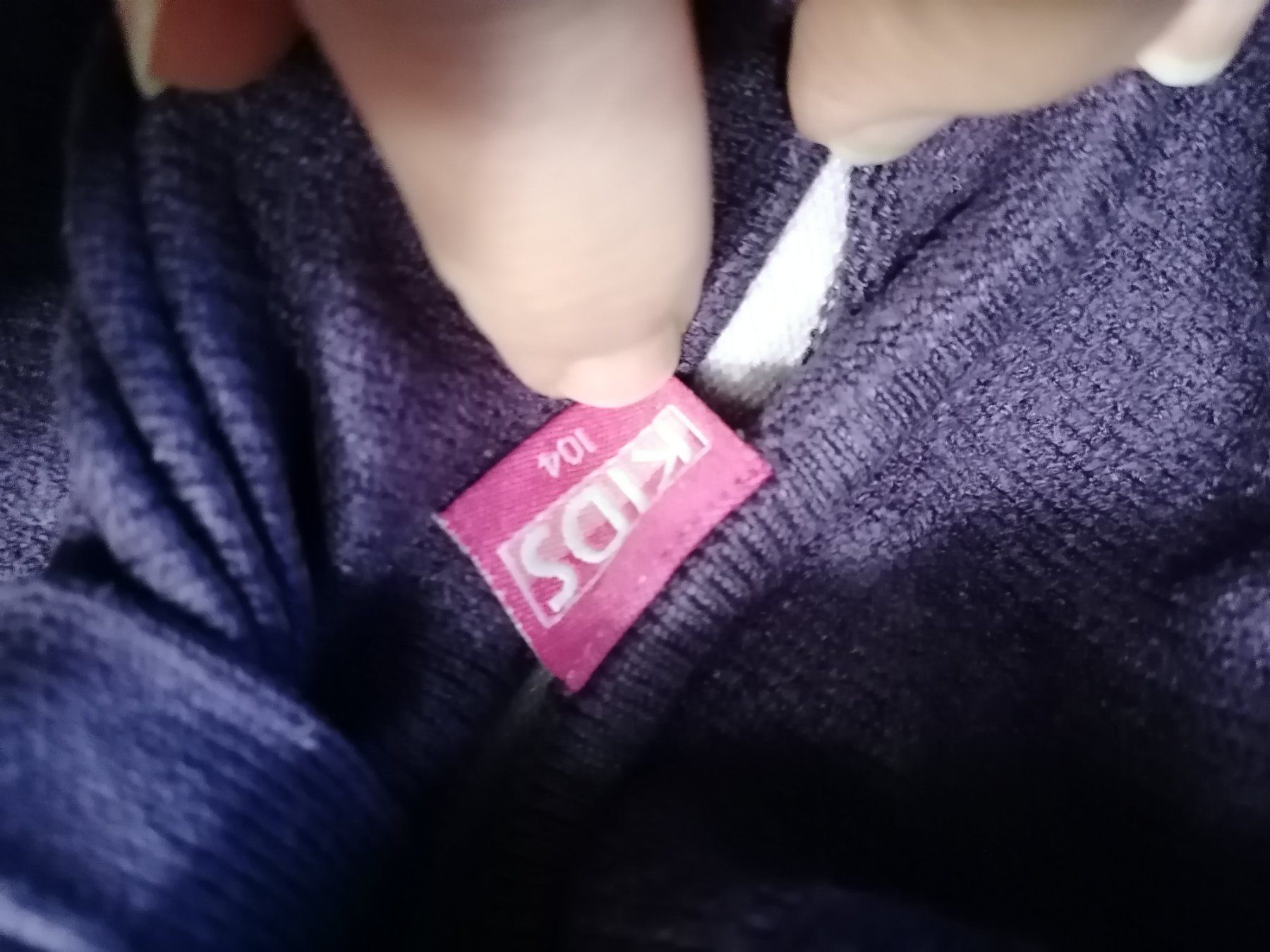 Maglioni & Felpe: Pullover Gr. 104 – Usato da Büttikon AG venduto da Amineah 1