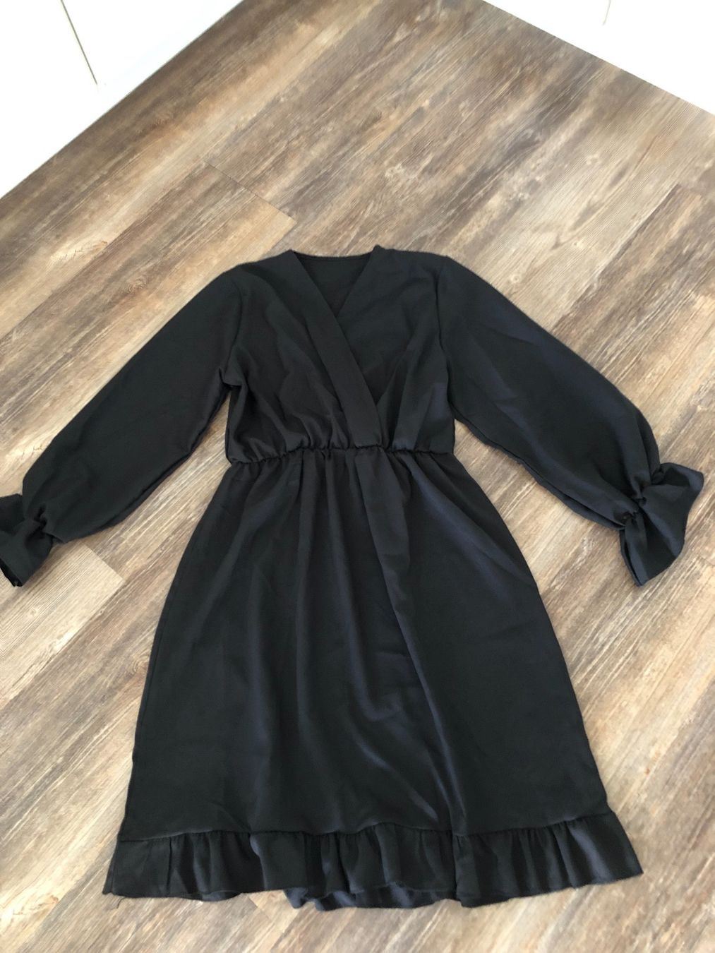 Vestiti: Kleid – Nuovo (secondo la descrizione) da Emmen venduto da ama_8wmn 1