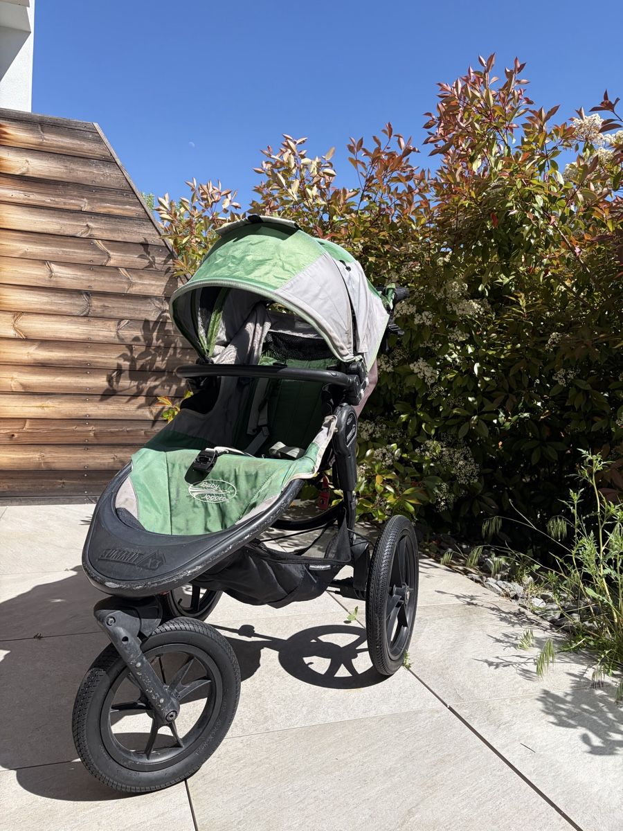 Baby Jogger Carrozzine: Robuster Off-road Kinderwagen – Usato da Sion venduto da stefur86
